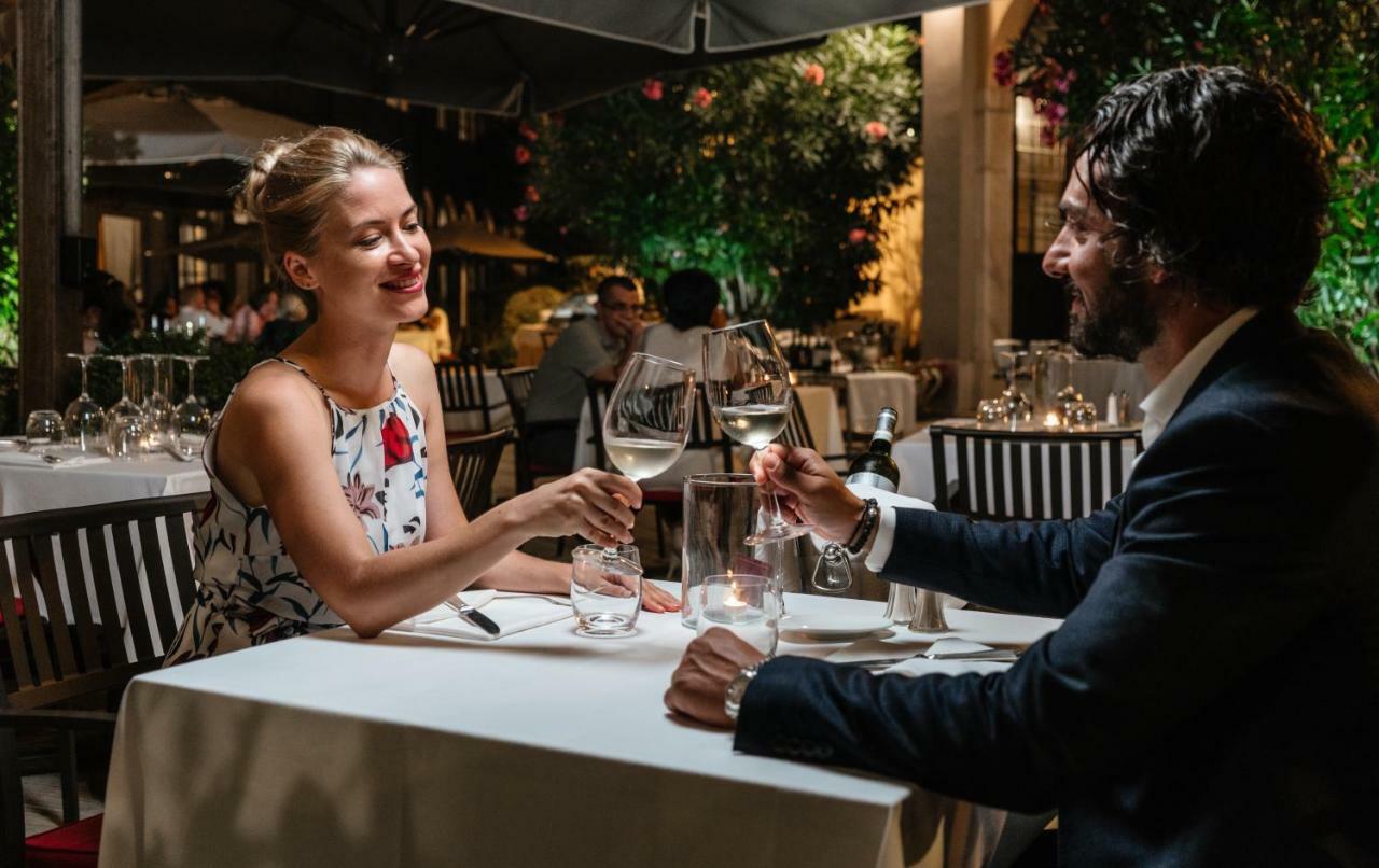 Bagni Di Pisa Palace & Thermal Spa - The Leading Hotels Of The World San Giuliano Terme Eksteriør bilde A couple dining at a restaurant